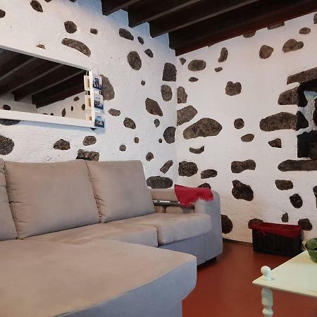Join Our Relaxed House Near The Beach - Mosteiros Моштейруш Экстерьер фото